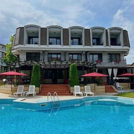 Family Hotel Paradise Saints Constantine and Helena Екстер'єр фото