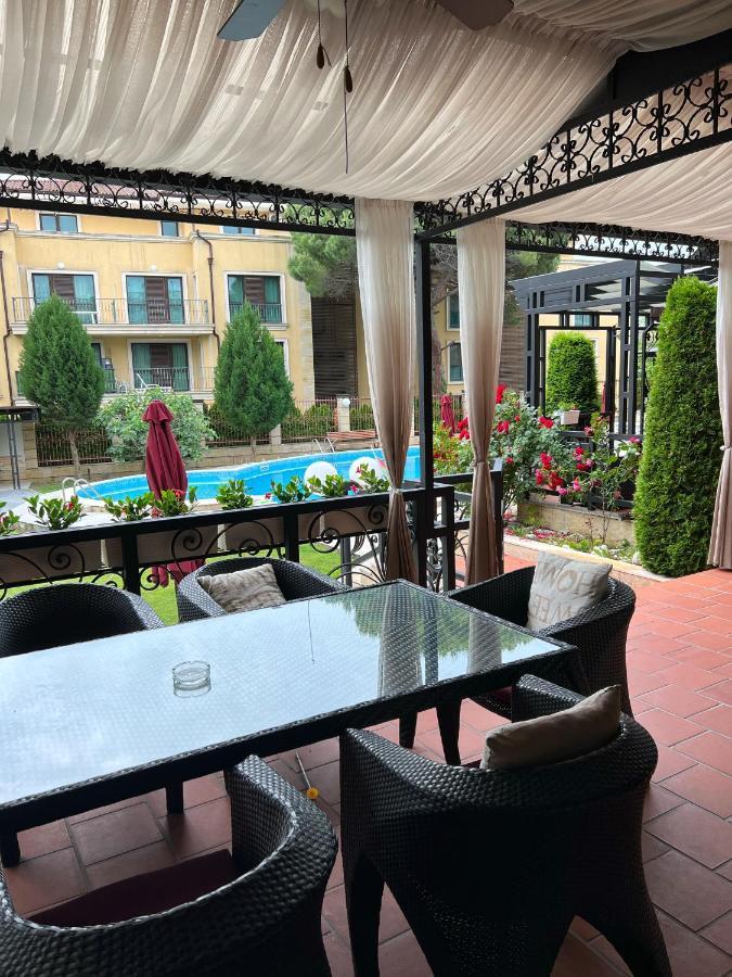 Family Hotel Paradise Saints Constantine and Helena Екстер'єр фото