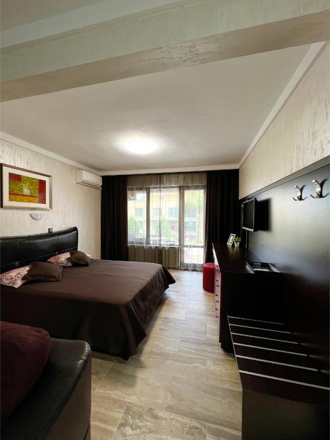 Family Hotel Paradise Saints Constantine and Helena Екстер'єр фото